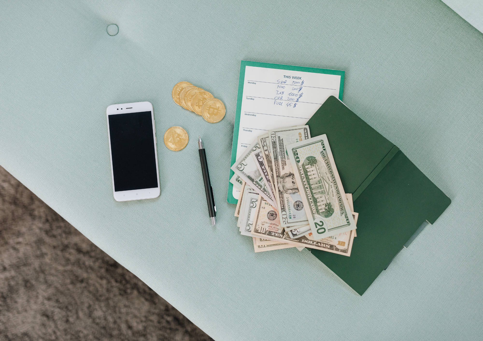 富裕層が実践している「資産3分法」とは?賢いお金の守り方・増やし方を解説